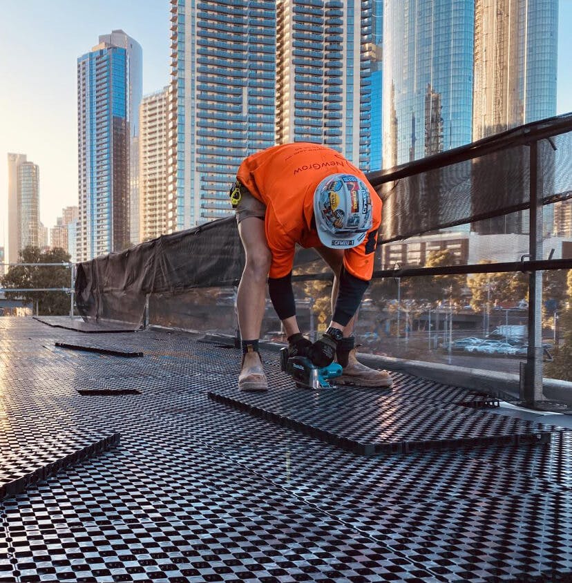 Worker installing Geo products